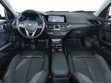 BMW 118 i Sport Line LED Navi Sportsitze LenkHZG