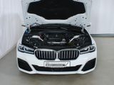 BMW 520 d Touring xDrive M Sport Leder LED Navi AD ACC Parklenkass. Rückfahrkam.