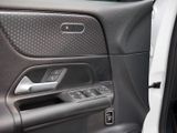 MERCEDES-BENZ GLB 220 4M // SPUR KAMERA PDC SHZ