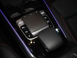 MERCEDES-BENZ GLB 250 4M AMG PREMIUM KAMERA SPUR PDC SHZ
