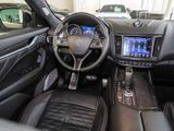 MASERATI Levante Trofeo Q4 Leder Navi+Automatik+LED+PDC