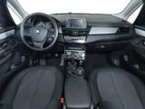 BMW 216 Active Tourer i SHZ PDC Parkassist. LED NAVI Advantage