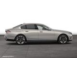 BMW 550e xDrive Limousine