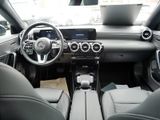 MERCEDES-BENZ CLA 200 d SB // NIGHT PROGRESSIVE KAMERA SPUR