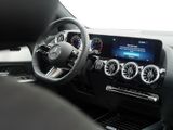 MERCEDES-BENZ GLA 200 d | AMG NIGHT AHK DISTR KAMERA PANO SPUR