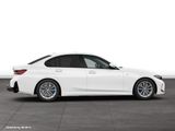 BMW 330e xDrive Limousine