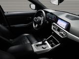 BMW 320i Advantage