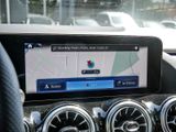 MERCEDES-BENZ GLA 200 AMG NIGHT SPUR DISTR PANO AHK 360 PDC