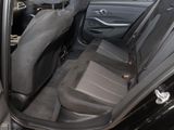BMW 318 dMSport+AHK+Navi+RFK+LED+Induktionsladen+PDCv+h