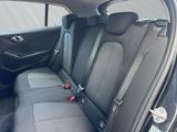 BMW 118 dA LC Prof LED AHK Sitzhzg. Kamera Alarm
