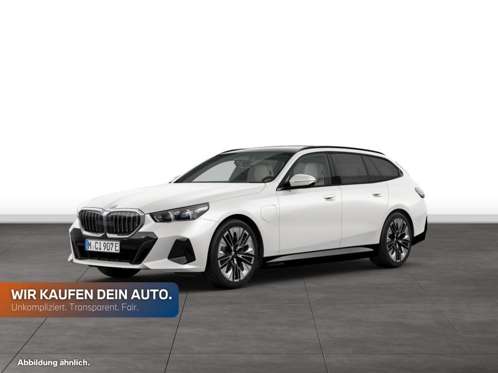 BMW 550e xDrive Touring