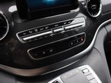 MERCEDES-BENZ V 220 EDITION LED NAVI 7SITZER elTÜREN SITZHZG SPUR