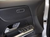 MERCEDES-BENZ GLA 200 , PROGRESSIVE NIGHT SPUR DISTR PANO AHK