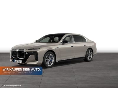 BMW M760e xDrive Limousine
