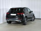 MERCEDES-BENZ GLA 200 d AHK LED ACC NAVI Kamera Pano Sportsitz