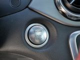 MERCEDES-BENZ GLA 250  AMG PANO PDC SHD SHZ