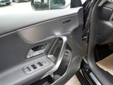 MERCEDES-BENZ A 220 4M // PROGRESSIVE MULTI DISTR KAMERA SPUR