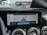 MERCEDES-BENZ GLA 200 d // AMG SPUR AHK KAMERA PDC SHZ MULTI