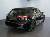 MERCEDES-BENZ A 250 4M AMG NIGHT SPUR PANO AHK DISTR KAMERA