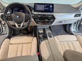 BMW 540 d xDrive Touring AHK+Standheizung+Sportsitze