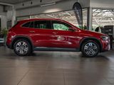 MERCEDES-BENZ GLA 220 d 4M PROGRESSIVE AHK KAMERA PANO SPUR