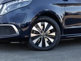 MERCEDES-BENZ EQV 300 AVANTGARDE Lang PANO/DISTRO/SPUR/E-TÜREN