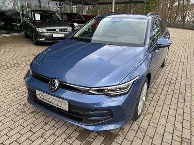 VW Golf VIII Var. 1.5 eTSI DSG Kamera/Winter/ACC/R2