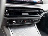 BMW 320 d Touring xDrive+M Sport+Park-Assistent+HUD+AHK-klappbar+Panorama+Navi+Digitales Cockpit