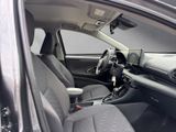 TOYOTA Yaris Hybrid Teamplayer