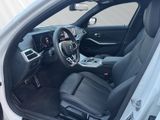 BMW 320 iA Touring M-Sport HiFi AHK ACC Panorama