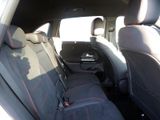 MERCEDES-BENZ B 180 AMG NIGHT PREMIUM KAMERA SPUR PDC SHZ