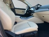BMW 320 d  Touring LC Prof Tempomat Sportsitze DAB