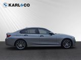 BMW 318 i Limousine LED PDCv+h Navi Apple CarPlay