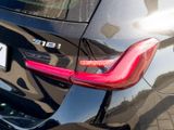 BMW 318 i Touring PDCv+h Rückfahrkam. Navi LED Sportsitze