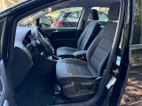 VW Golf Sportsvan Comfortline LED/AHK/Navi/PDC/ACC