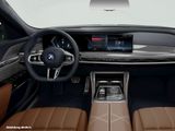 BMW M760e xDrive Limousine