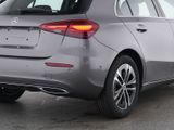 MERCEDES-BENZ A 180 d , PROGRESSIVE AHK KAMERA SPUR PDC SHZ