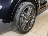 PORSCHE Cayenne E-Hybrid 3.0-Liter-V6-Turbo MEMO DISTR