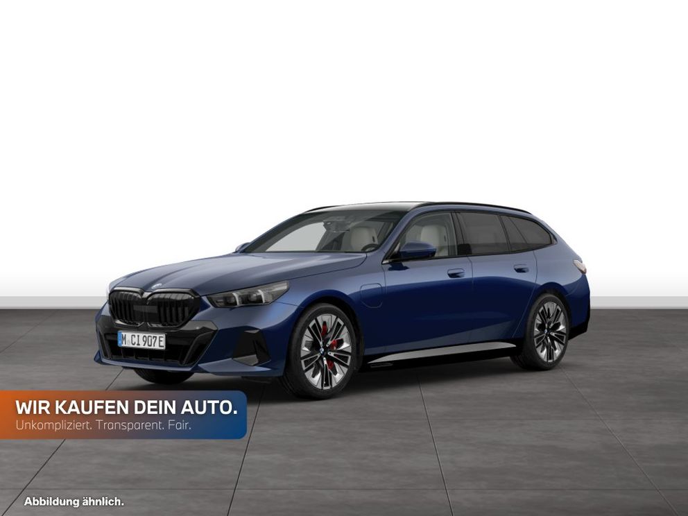 BMW 550e xDrive Touring
