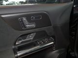 MERCEDES-BENZ GLA 220 d AMG MEMO 360 AHK DISTR KAMERA PANO PDC