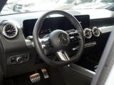 MERCEDES-BENZ GLB 200 d | AMG NIGHT AHK DISTR KAMERA PANO SPUR