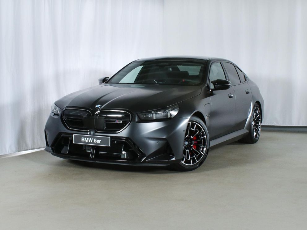 BMW M5 Panodach Driver Package Bowers&Wilkins HUd