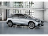 MERCEDES-BENZ GLA 200 d // AMG SPUR KAMERA PDC SHZ MULTI