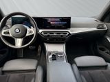 BMW 320 d Touring M Sport Panorama HUD Kamera SHZ BT
