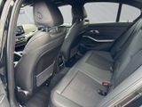 BMW 330 d Limousine Temp SHZ PDC LED Navi HiFi