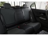 MERCEDES-BENZ C 300 e // AVANTGARDE SPUR STANDH AHK KAMERA