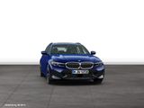 BMW 330e Touring