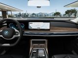 BMW i7 eDrive50 Design Iconic Glow Luftfederung Pano. Dach   Memory Sitze