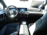 MERCEDES-BENZ A 200 , AMG Navi LED Kamera Spur PDC SHZ