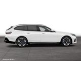 BMW 550e xDrive Touring